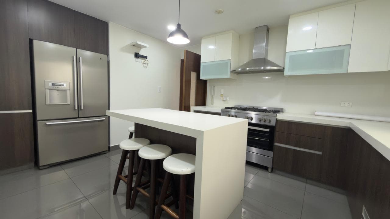 VENDO EXCLUSIVO DEPARTAMENTO 169 M2 EXCLUSIVA ZONA DE CHACARILLA SURCO CERCA A COLEGIO SANTA MARIA - 1