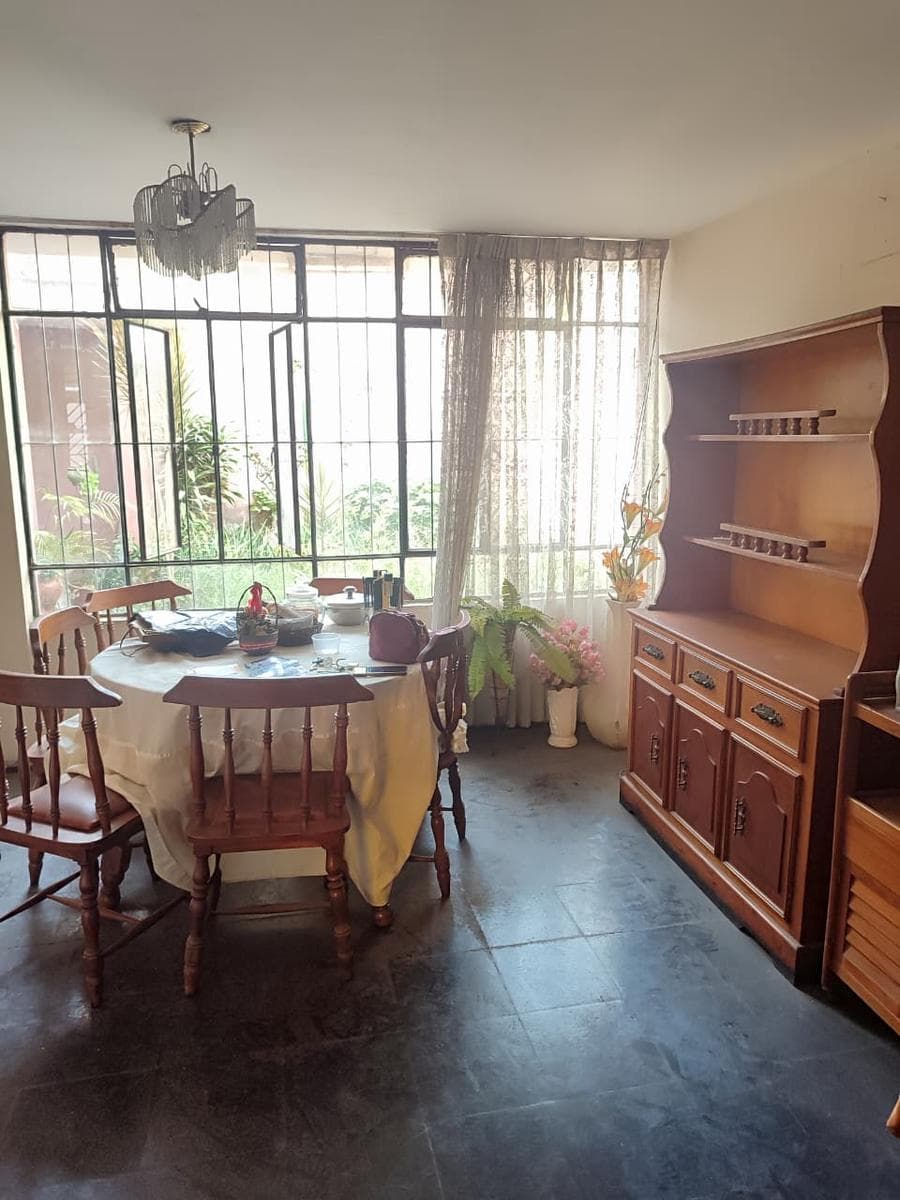 Amplio Departamento de 160 m² con Jardín Privado a Media Cuadra de RENIEC – San Juan de Miraflores - 1