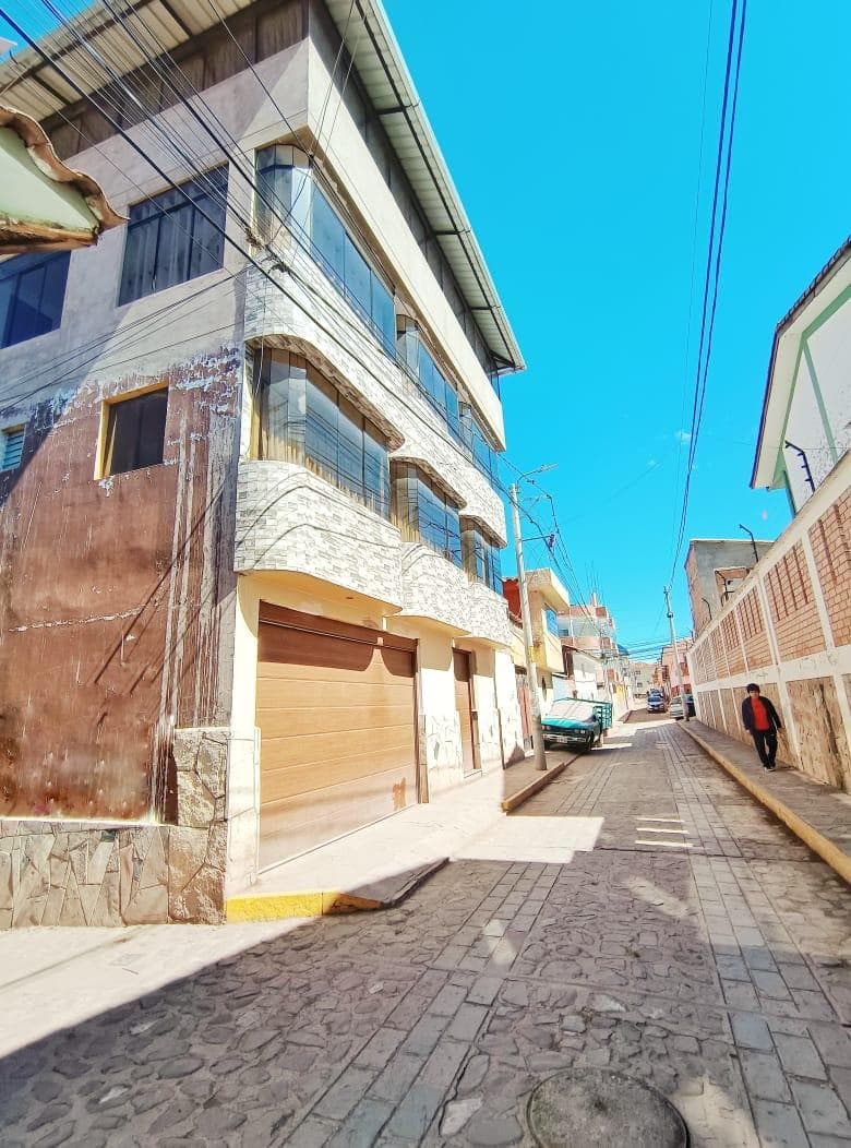 Propiedad ubicada a una cuadra de la Plaza de Armas de San Jerónimo - 1