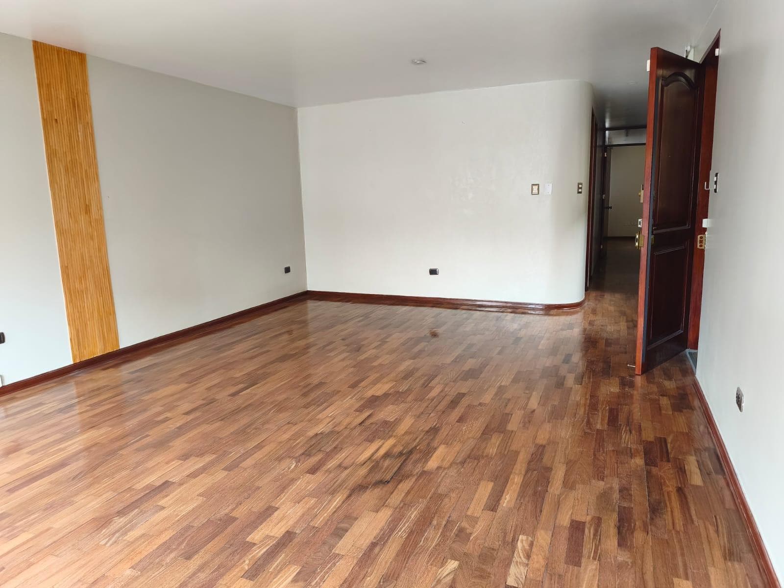 Se Vende Exclusivo Departamento - 1