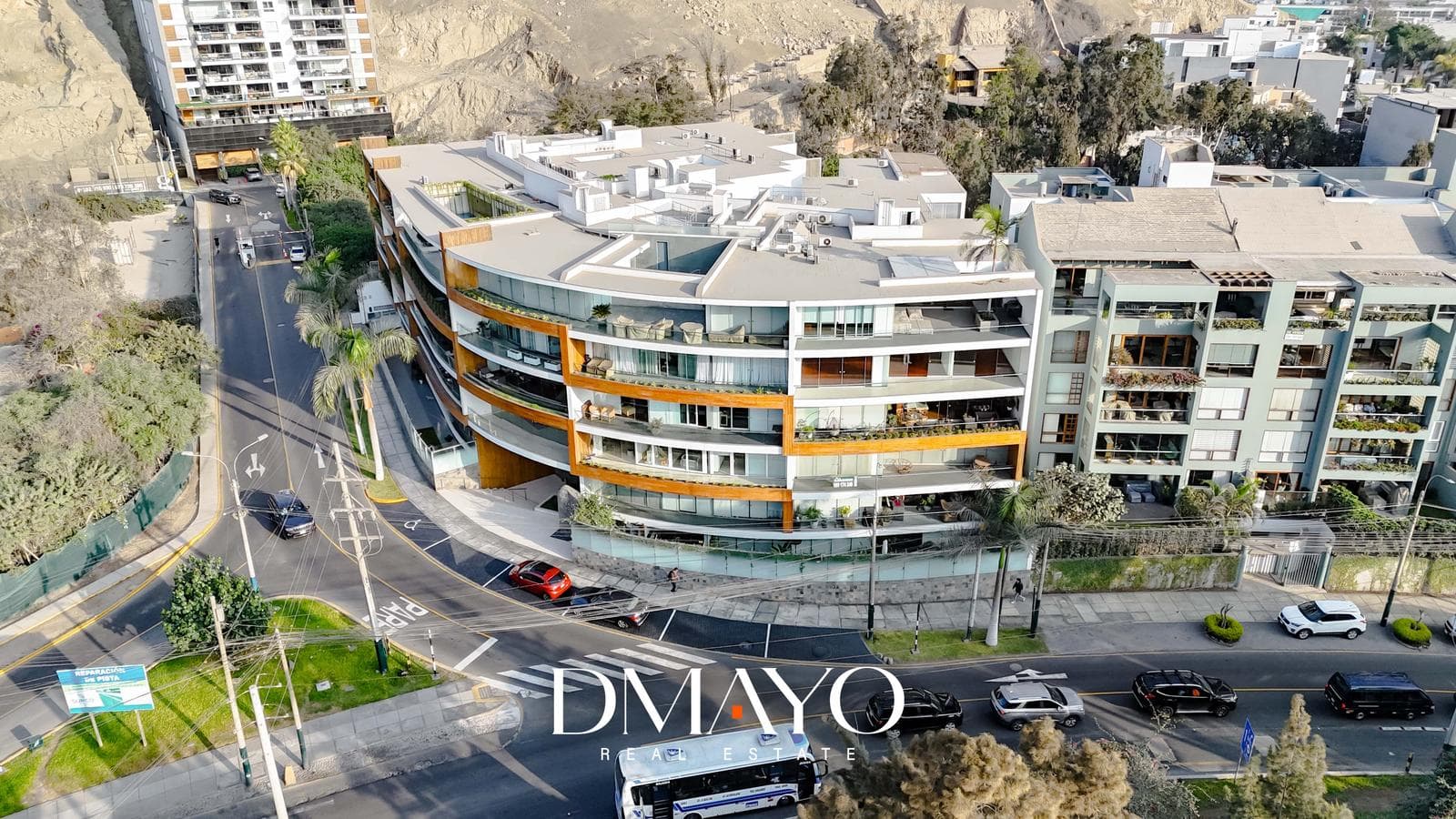 VENTA DEPARTAMENTO con 3 dormitorios con terraza, ascensor directo y áreas comunes - 1