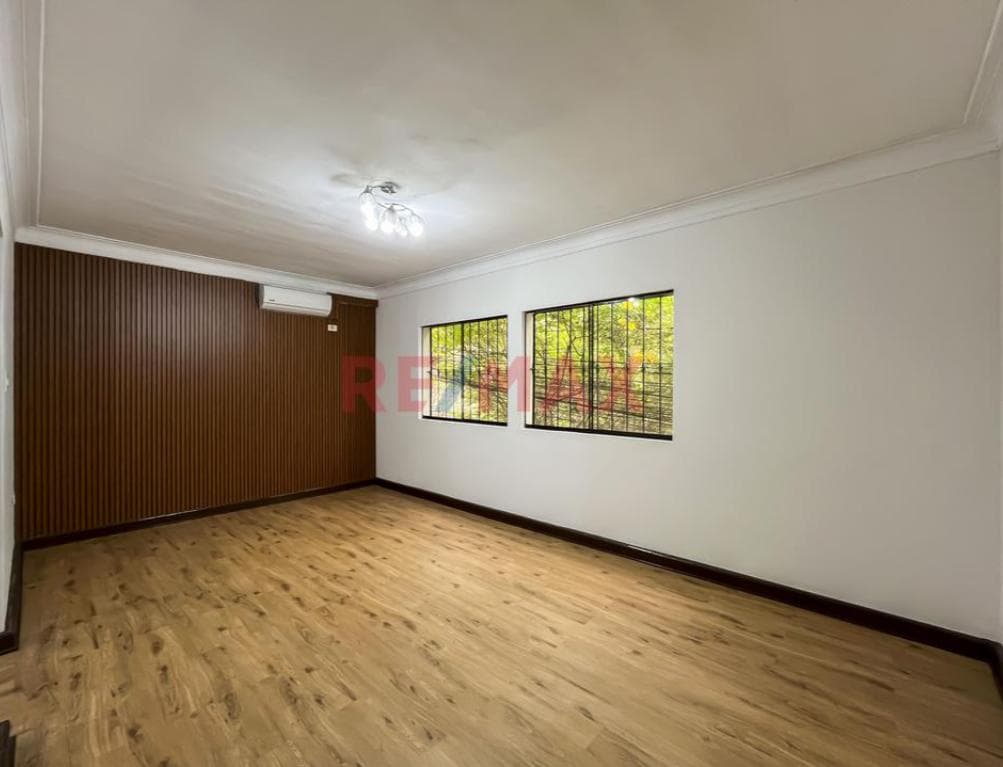 Departamento En Lince A Pasos Del Rebagliati: Ideal Para Vivienda, Consultorios U Oficinas - 1