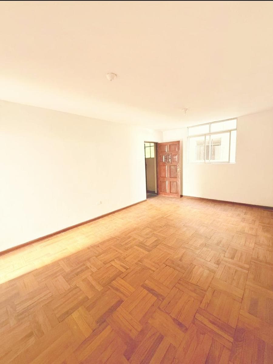 Departamento en Jesús María con cochera precio de ocasión - 1