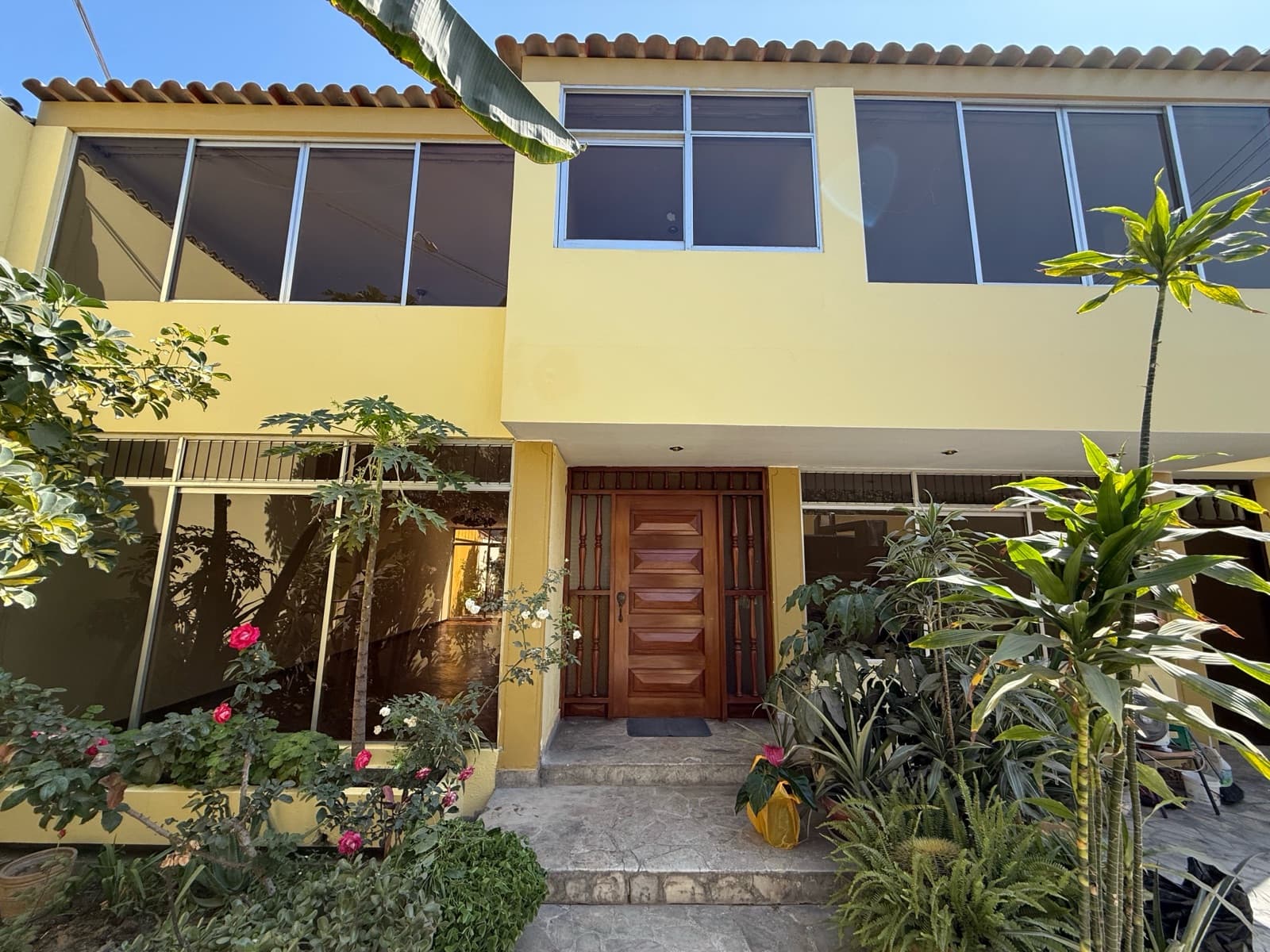 San Borja casa frente a parque en venta - 1