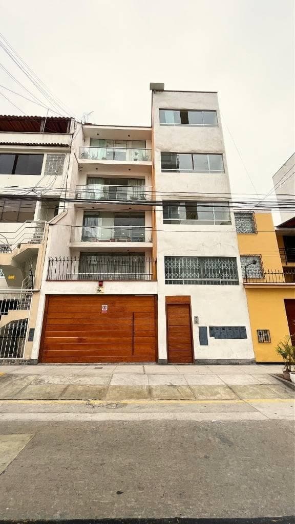 Departamento en Venta – 1er Piso | La Calera de la Merced, Surquillo - 1