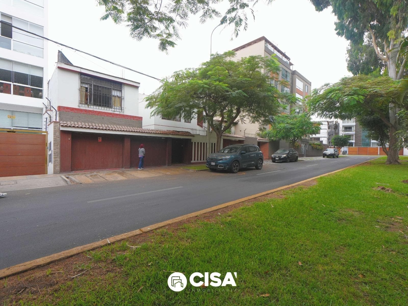 Terreno Frente a Parque en Vista Alegre Surco | Ideal para Proyecto Inmobiliario - 1