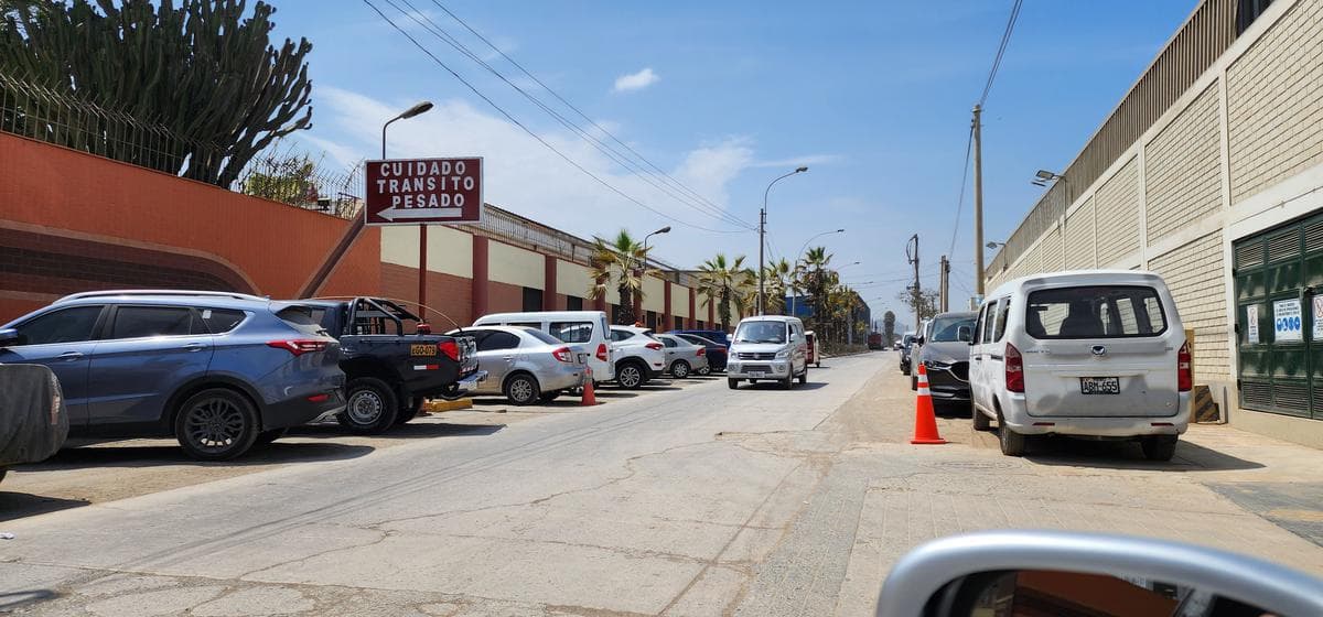 Terreno Industrial 10,000 m2 Cercado de Lima - 1
