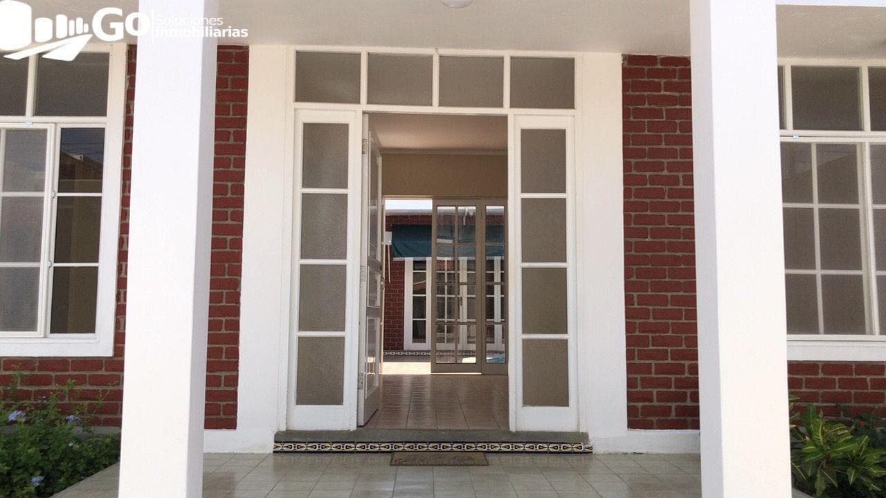 Casa grande en Urb. Los Geranios Piura. - 2